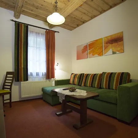 بيت ضيافة Banska Klopacka 3*