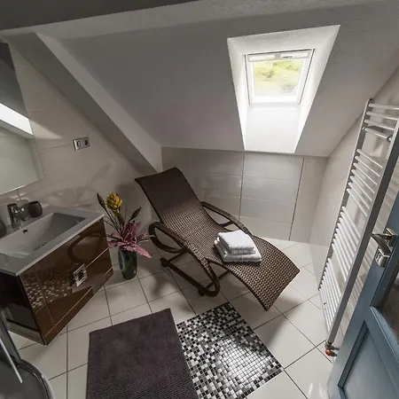 Banska Klopacka بيت ضيافة